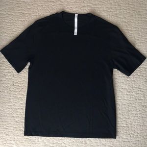 Lululemon men’s t-shirt